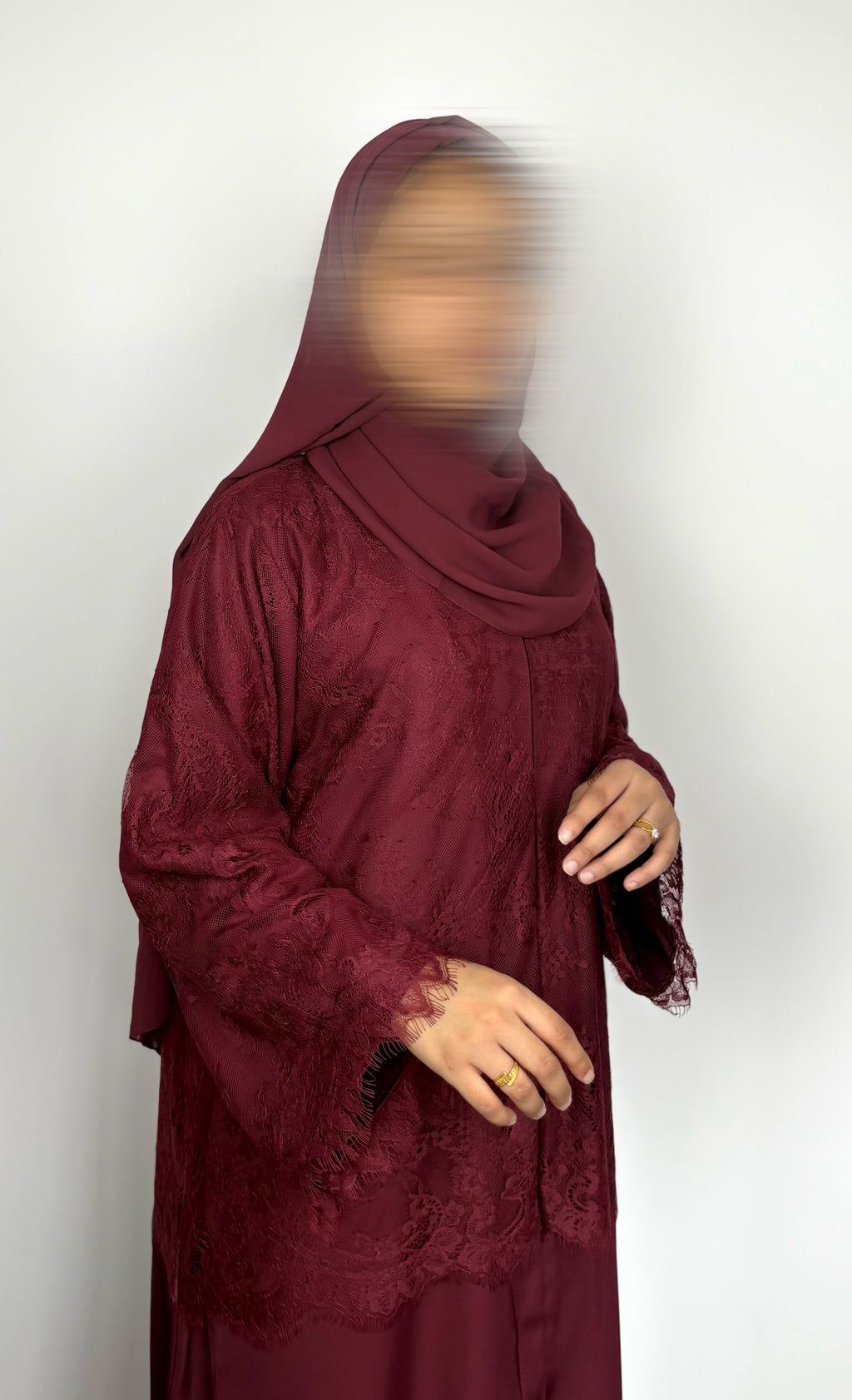 Ruby Lace Abaya